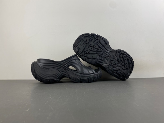 Balenciag* Sandal BS128