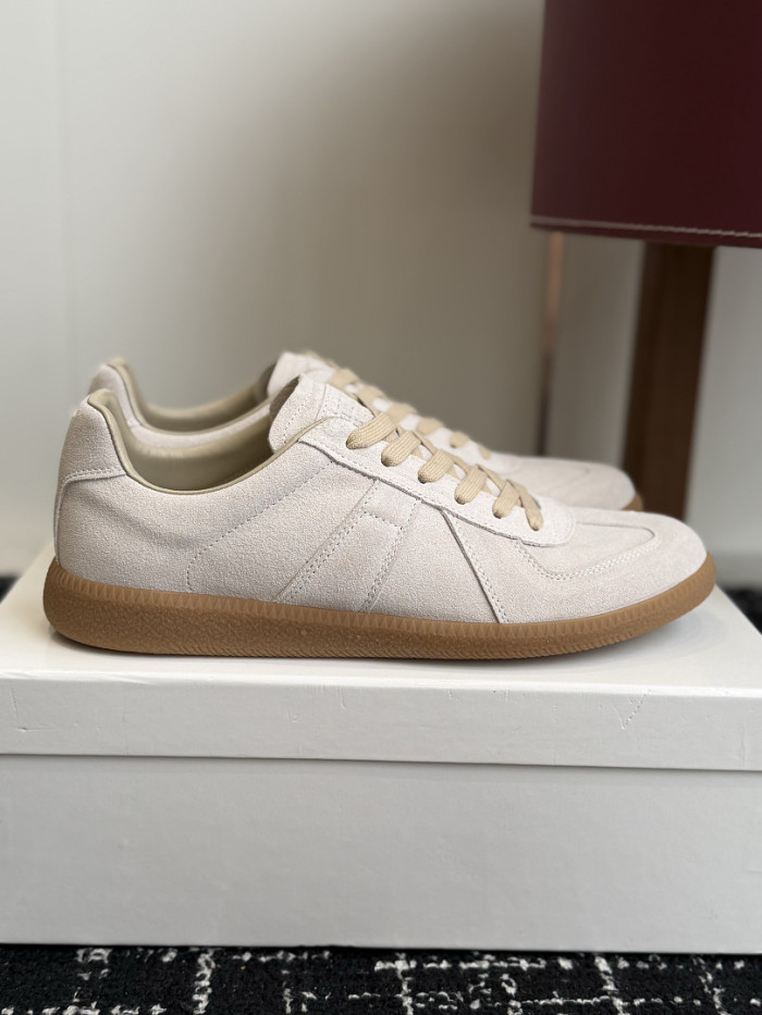 Ma1s0n Marg*e1a CALFSKIN S57WS0432