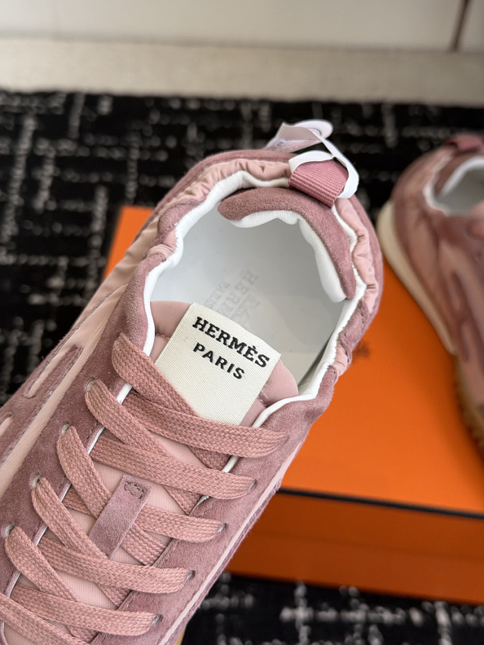 H**me5 snekaers HM132