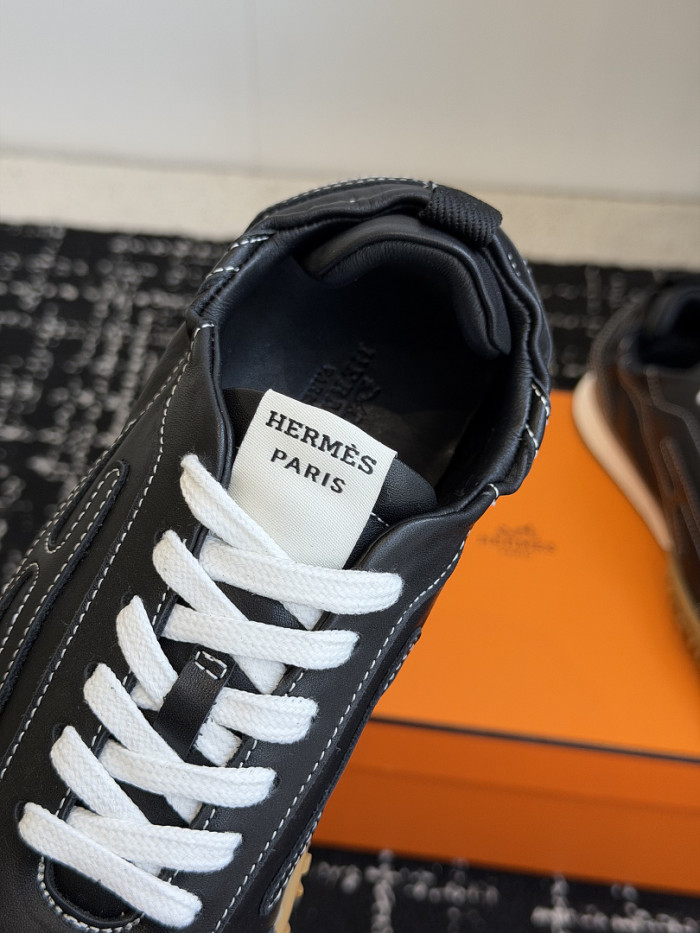 H**me5 sneakers HM117