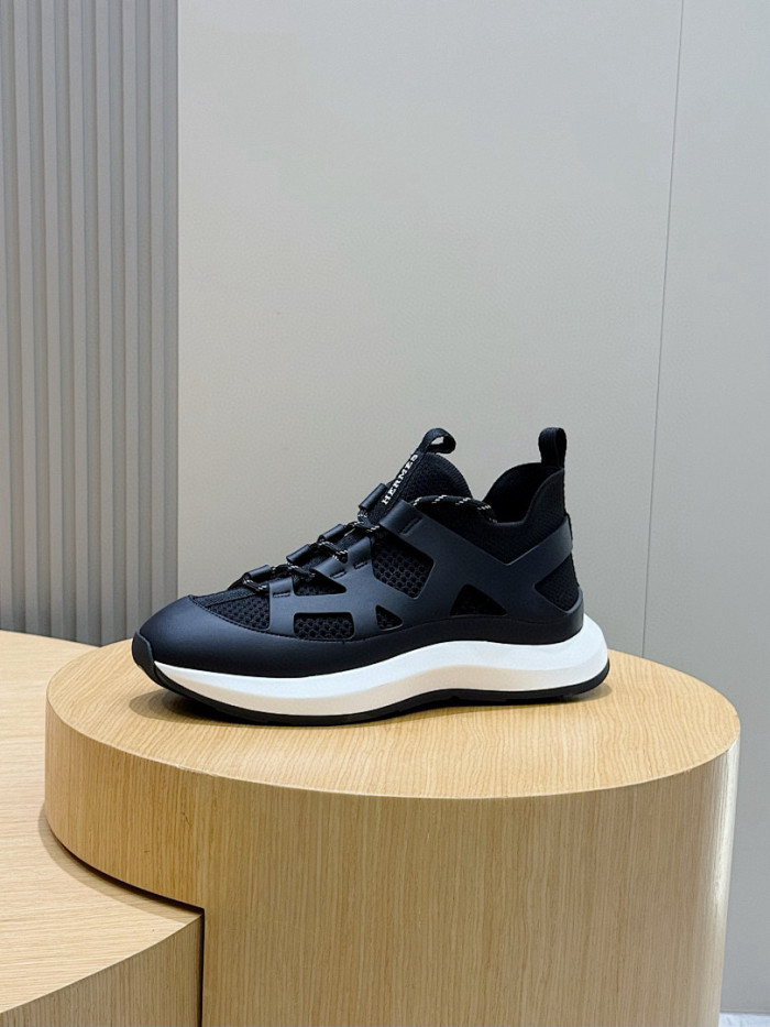 H**me5 sneakers HM108