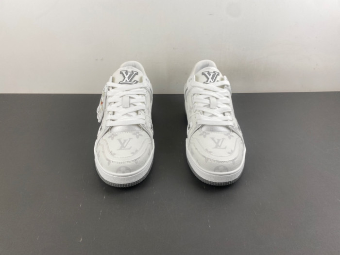 LV snekaers L0000724