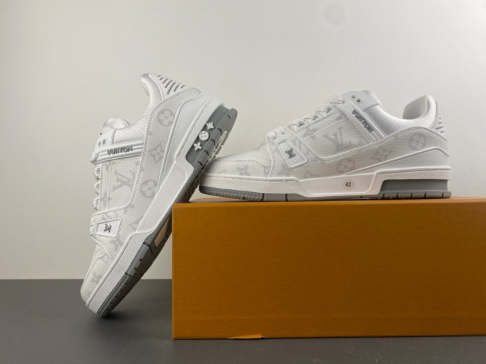 LV snekaers L0000724