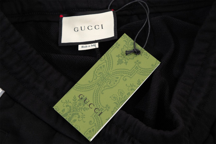 Gv*c1 SHORTS GH31