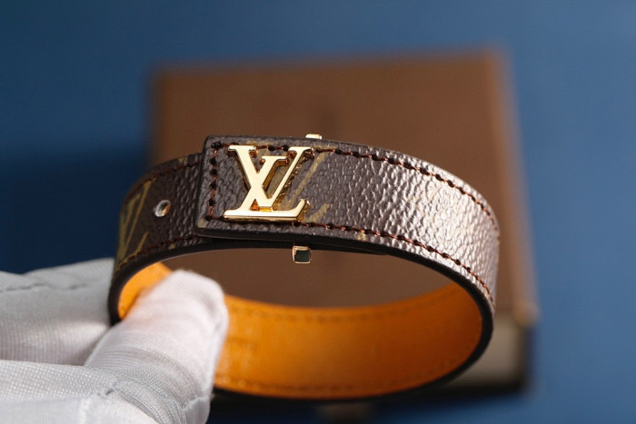 L&V BRACELET LVB01
