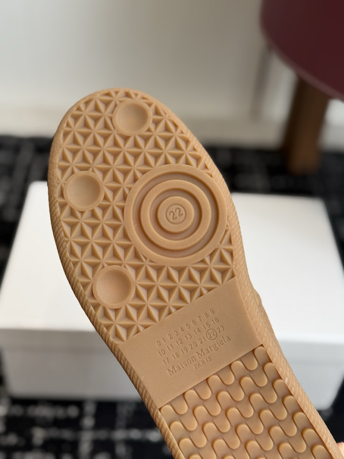 Ma1s0n Marg*e1a CALFSKIN S57WS0437