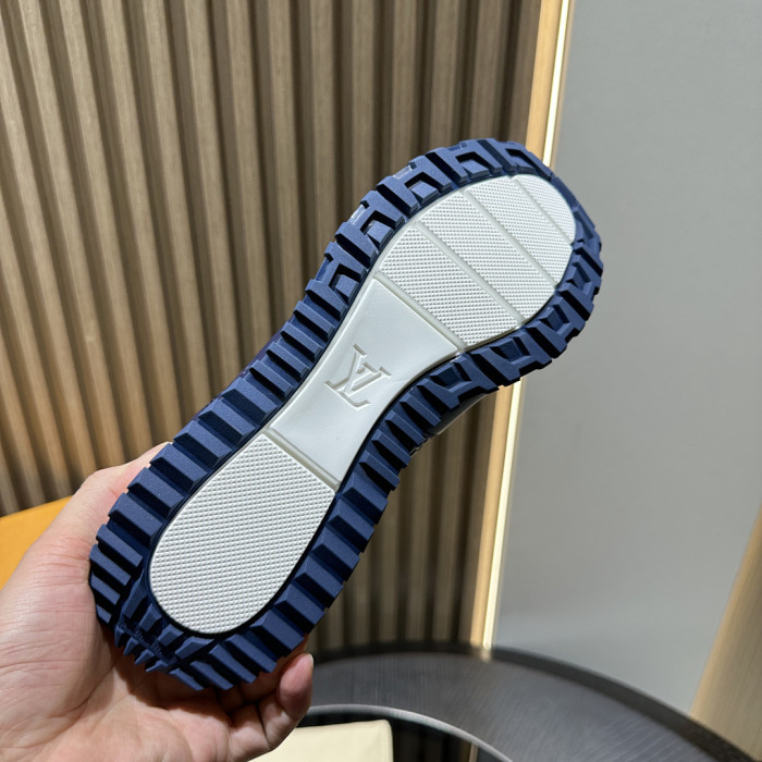 LV snekaers L0000700