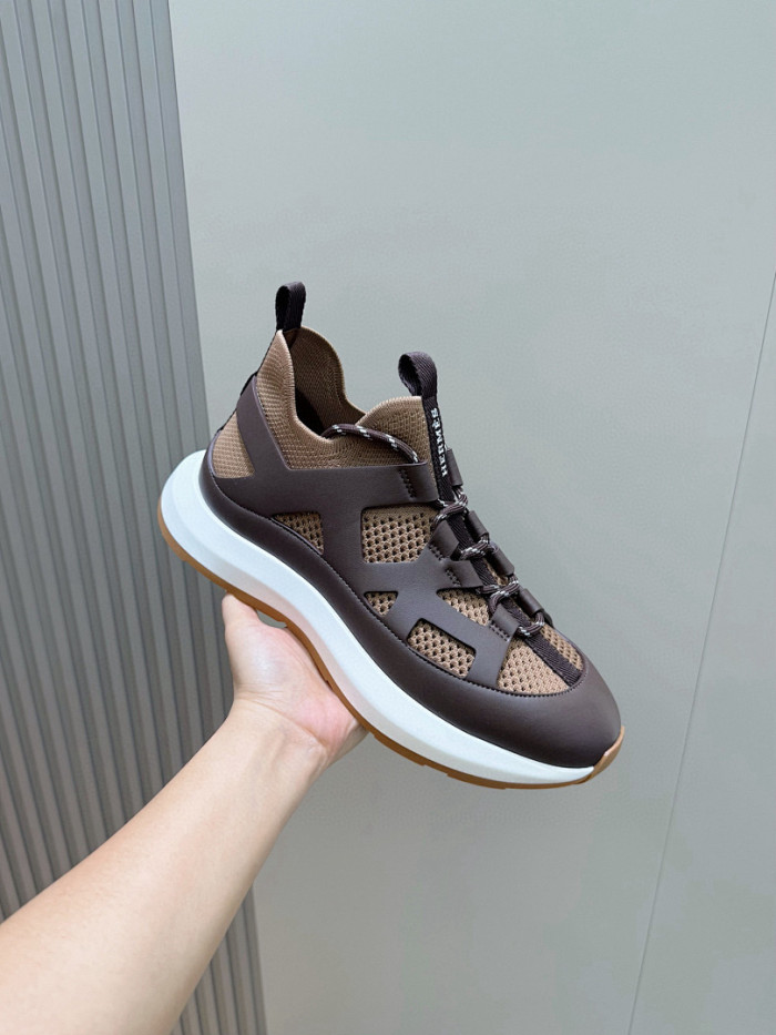 H**me5 sneakers HM106