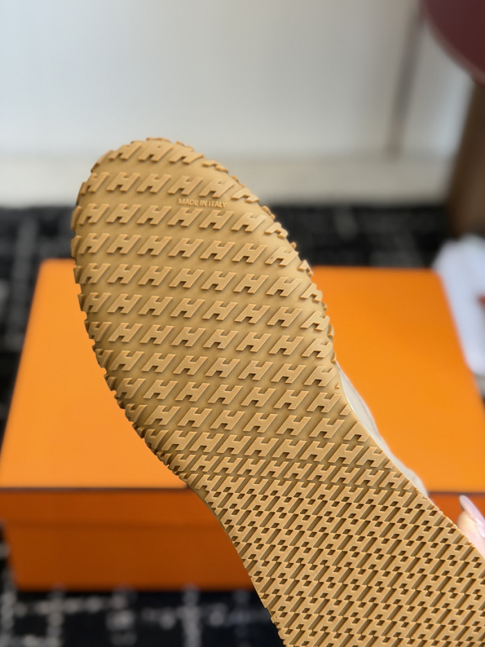 H**me5 sneakers HM115