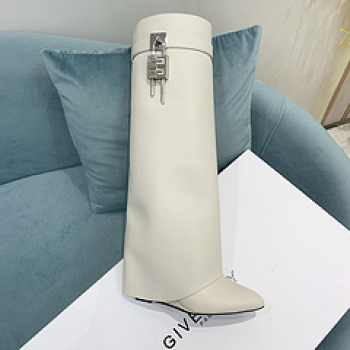 Givenchy Boots 660006