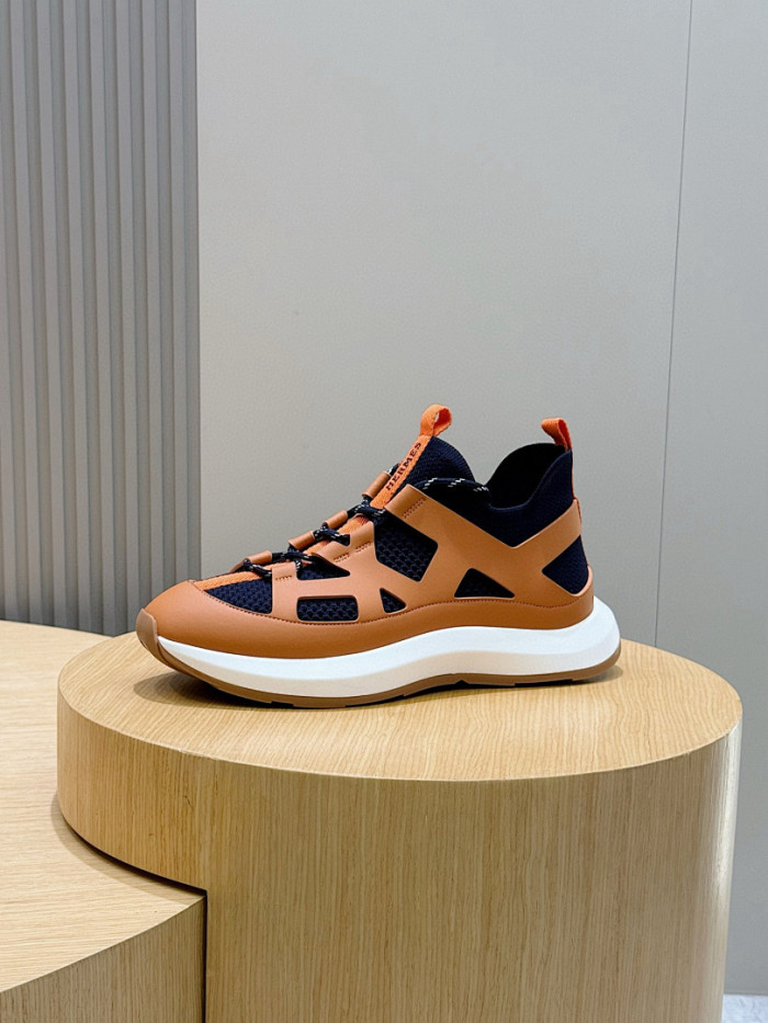 H**me5 sneakers HM107
