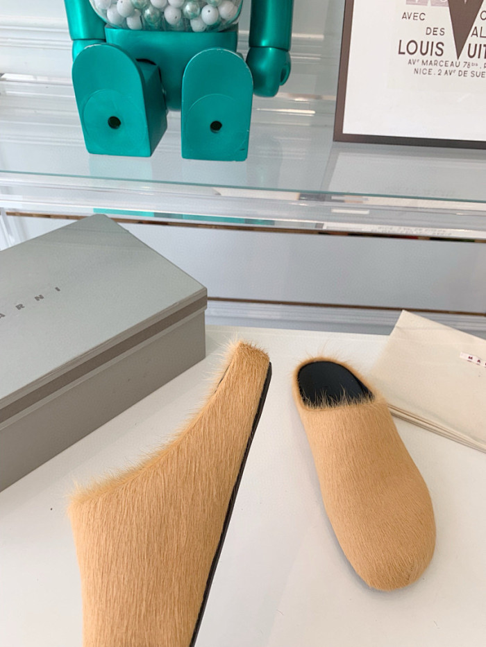 Marni Slides M014