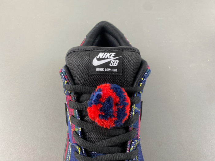 Nike SB Dunk Low Nardwuar II1493-600