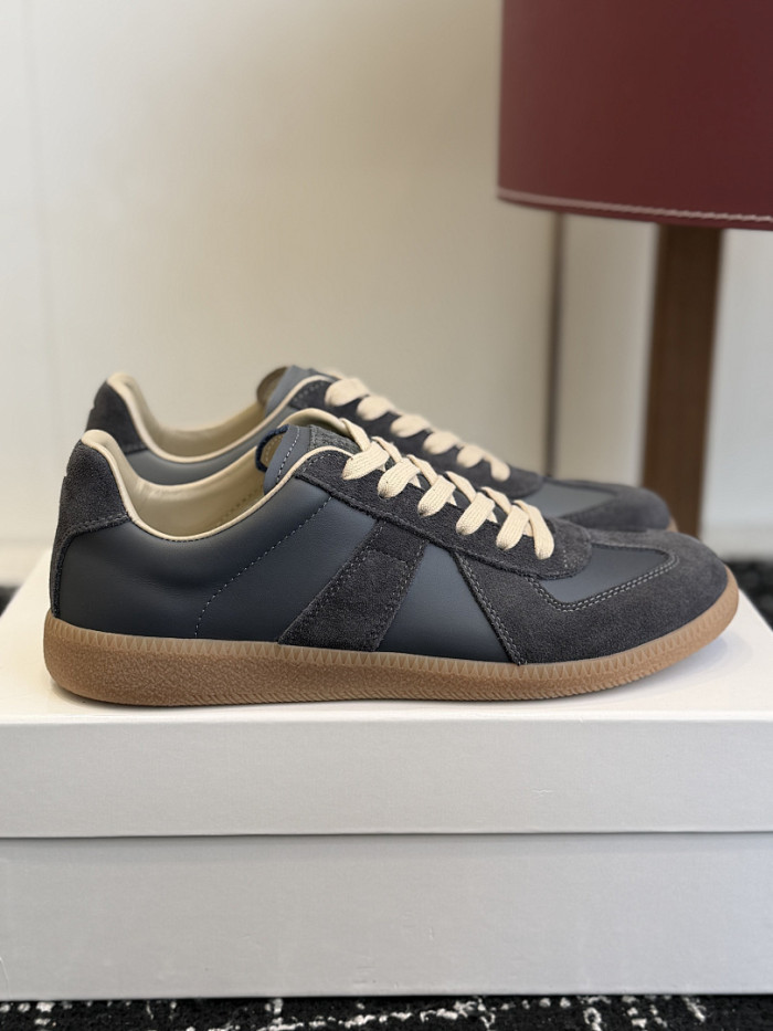 Ma1s0n Marg*e1a CALFSKIN S57WS0356