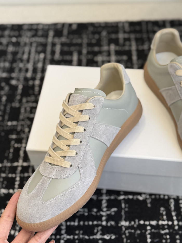 Ma1s0n Marg*e1a CALFSKIN S57WS0358