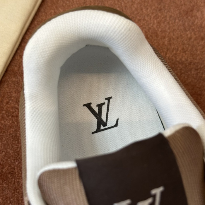 LV snekaers L0000674