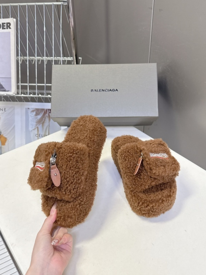 Balenciag* Sandal BS86