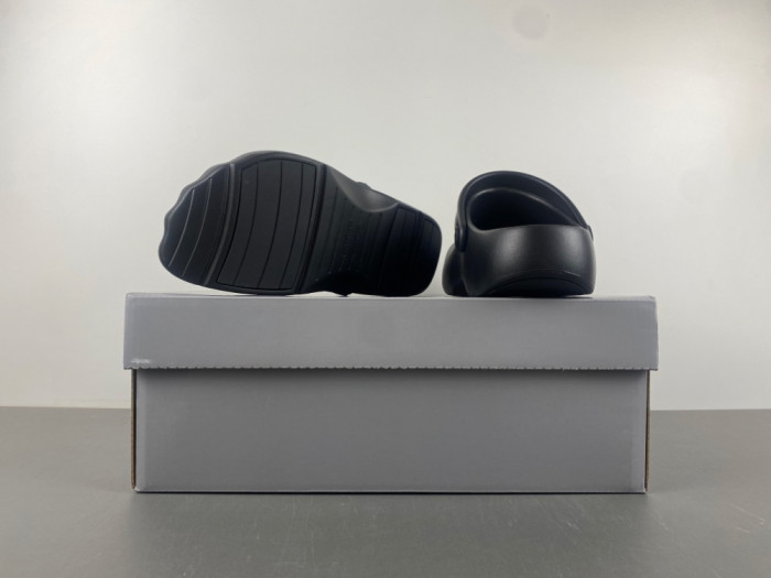 Balenciag* Sandal BS73