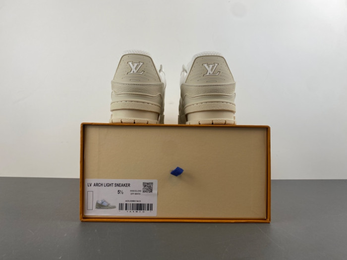 LV snekaers L0000624