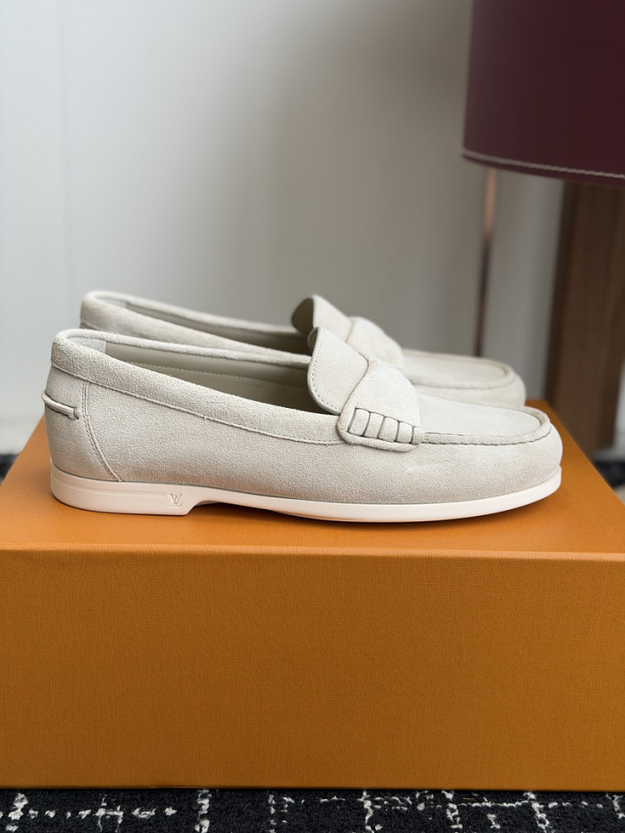 LV LOAFERS L0000825