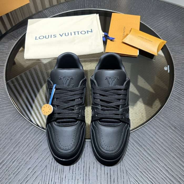 LV snekaers L0000489