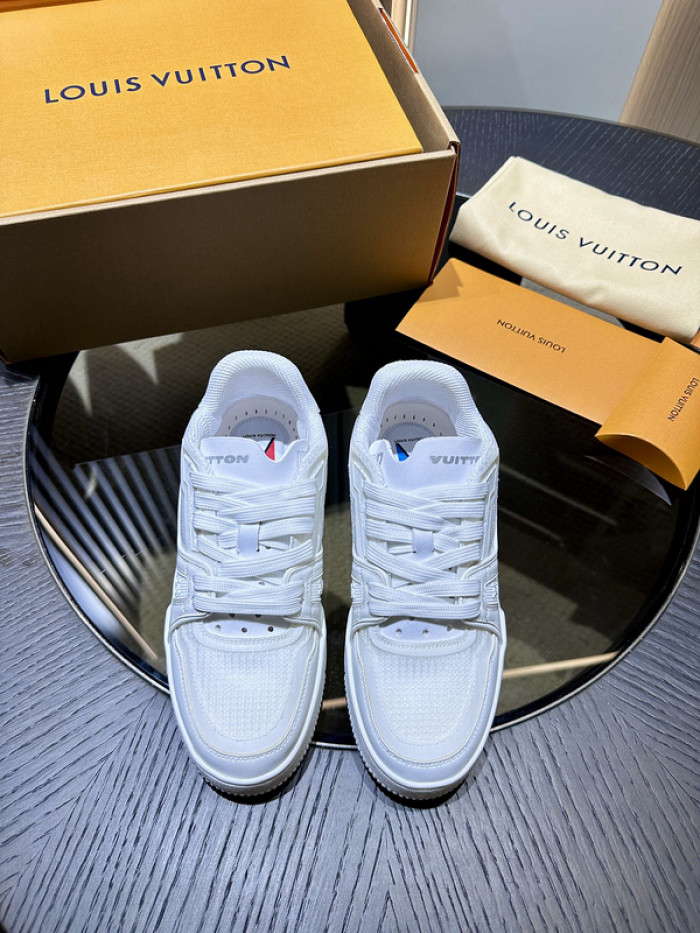 LV snekaers L0000367