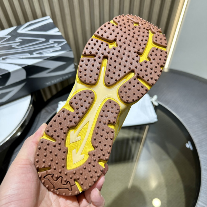 Off-White Be right back OWIA289F31