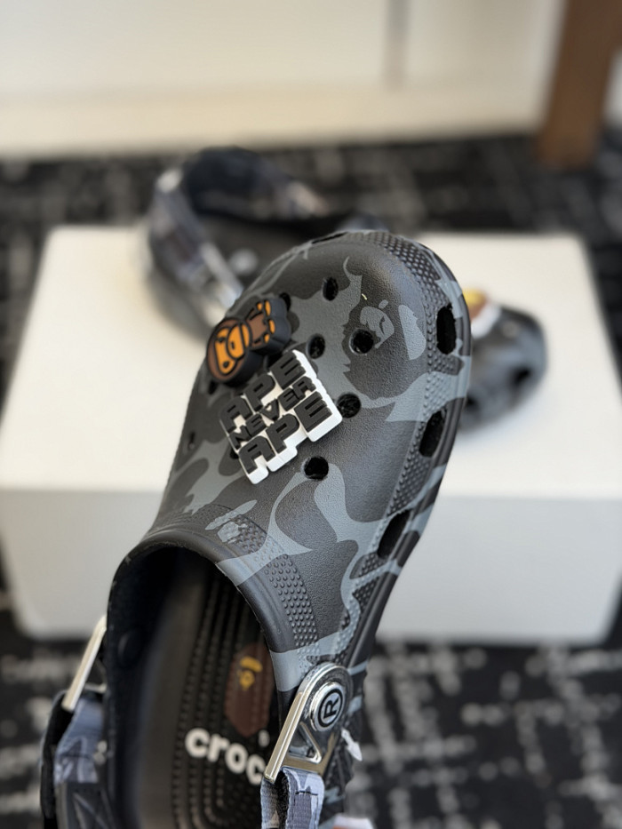 BAPE × Cr0c5 Camo black BC02