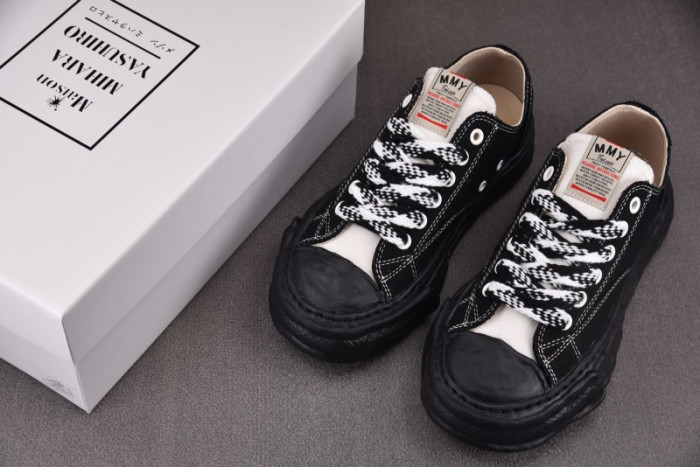 Ma1s0n MIHARA YASUHIRO SNEAKER MMYS82