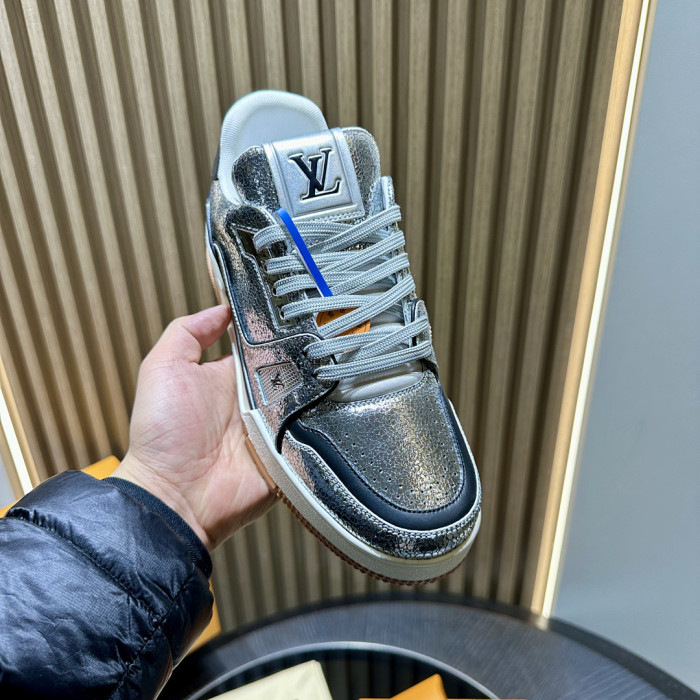 LV snekaers L0000706