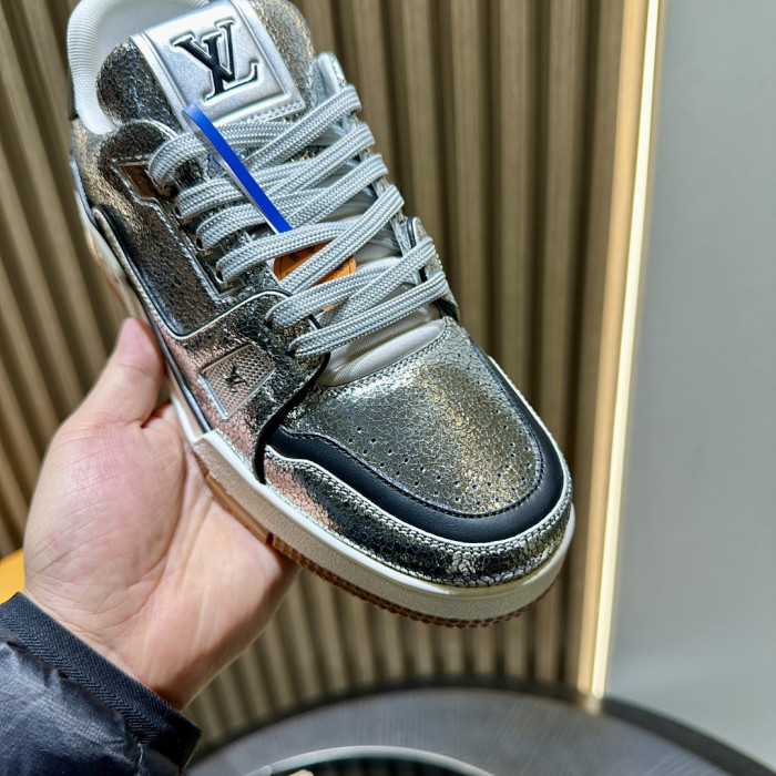 LV snekaers L0000706