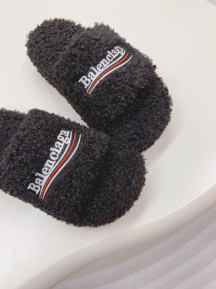 Balenciag* Sandal BS75