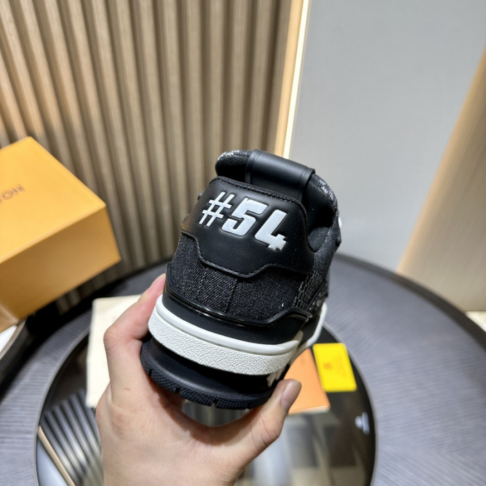 LV snekaers L0000438