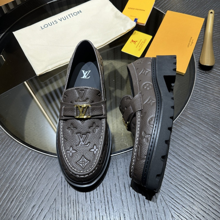 LV LOAFERS L0000750