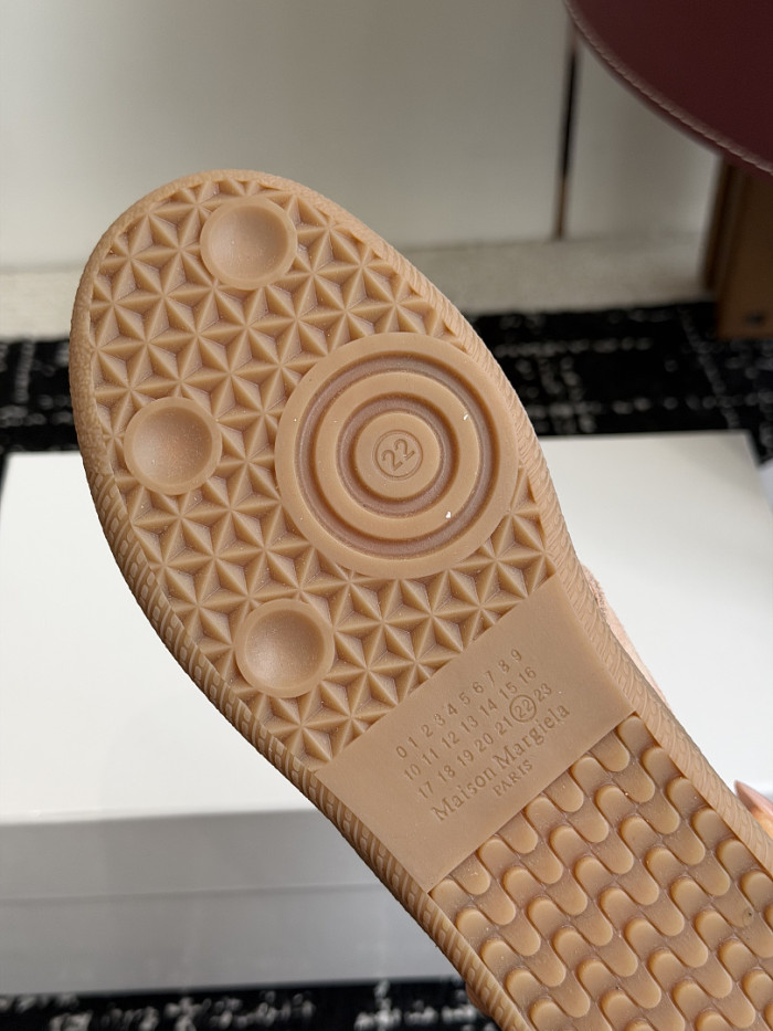 Ma1s0n Marg*e1a CALFSKIN S57WS0388