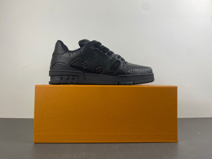 LV snekaers L0000725