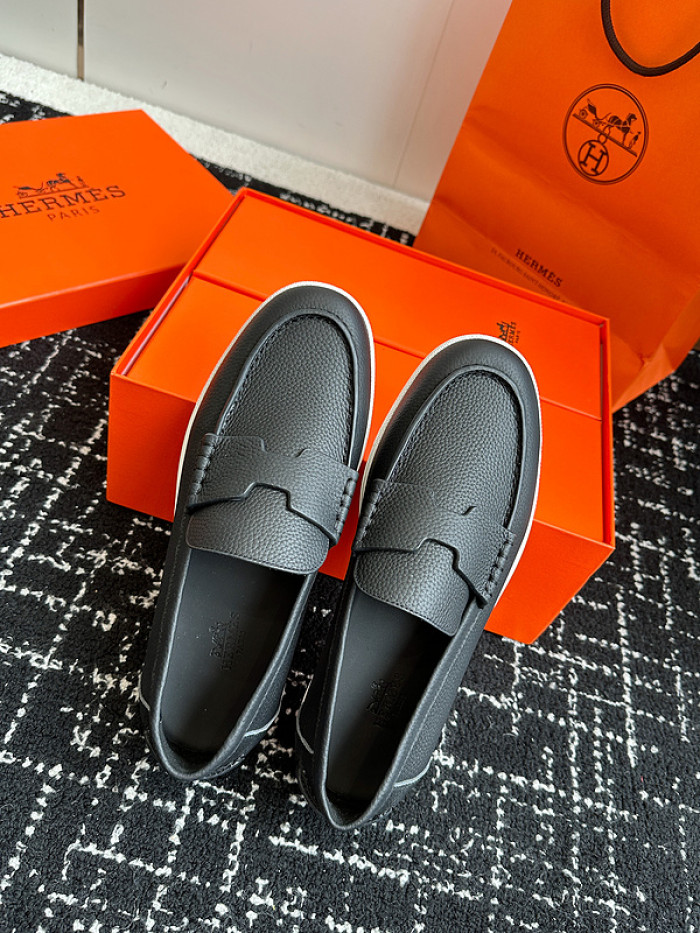 Hermes loafers HM092