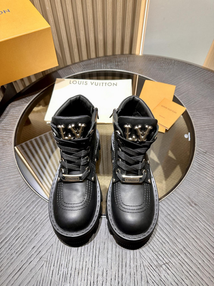 LV Boots L0000390